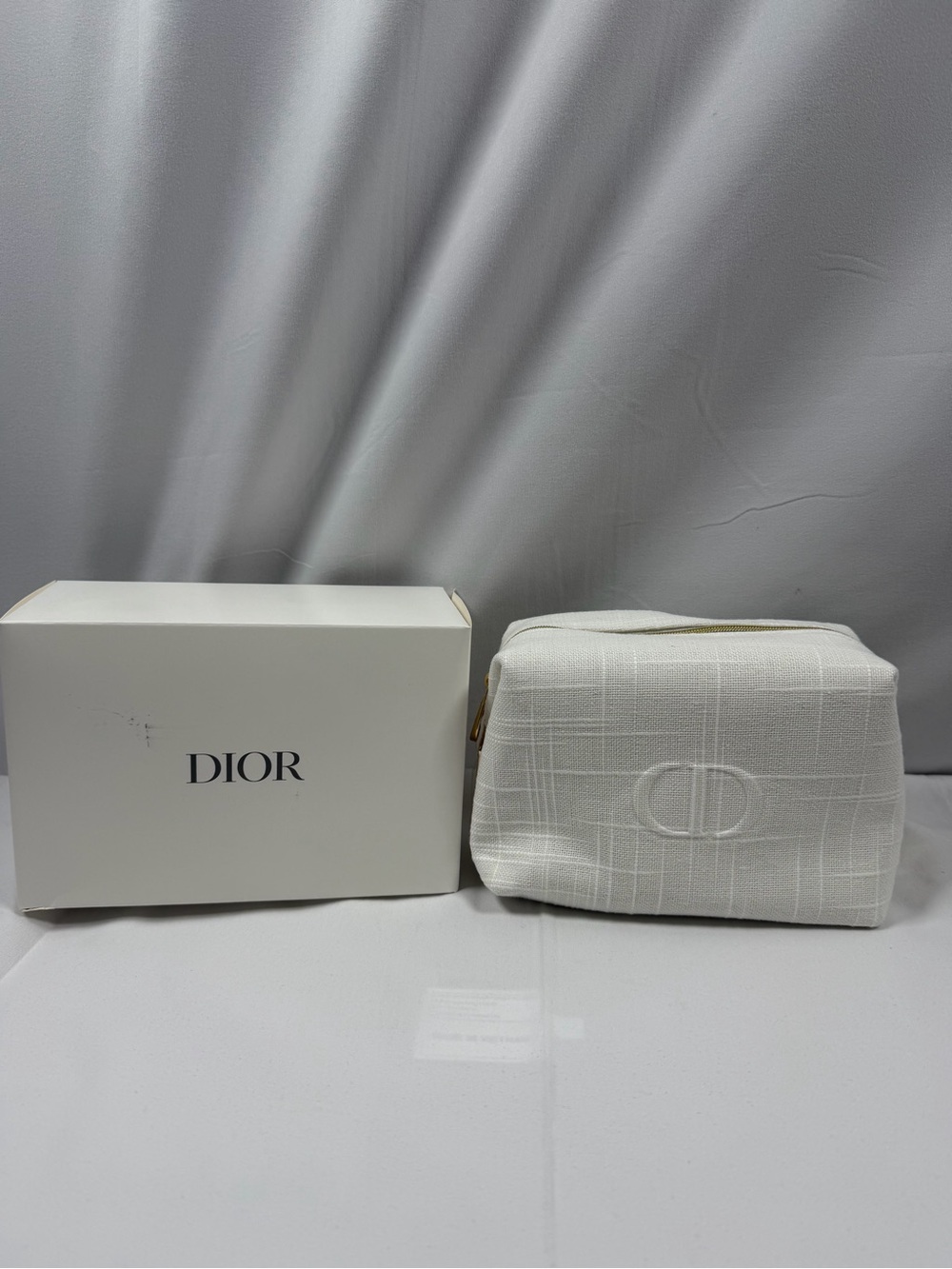 Dior White Canvas CD Cosmetic Casée